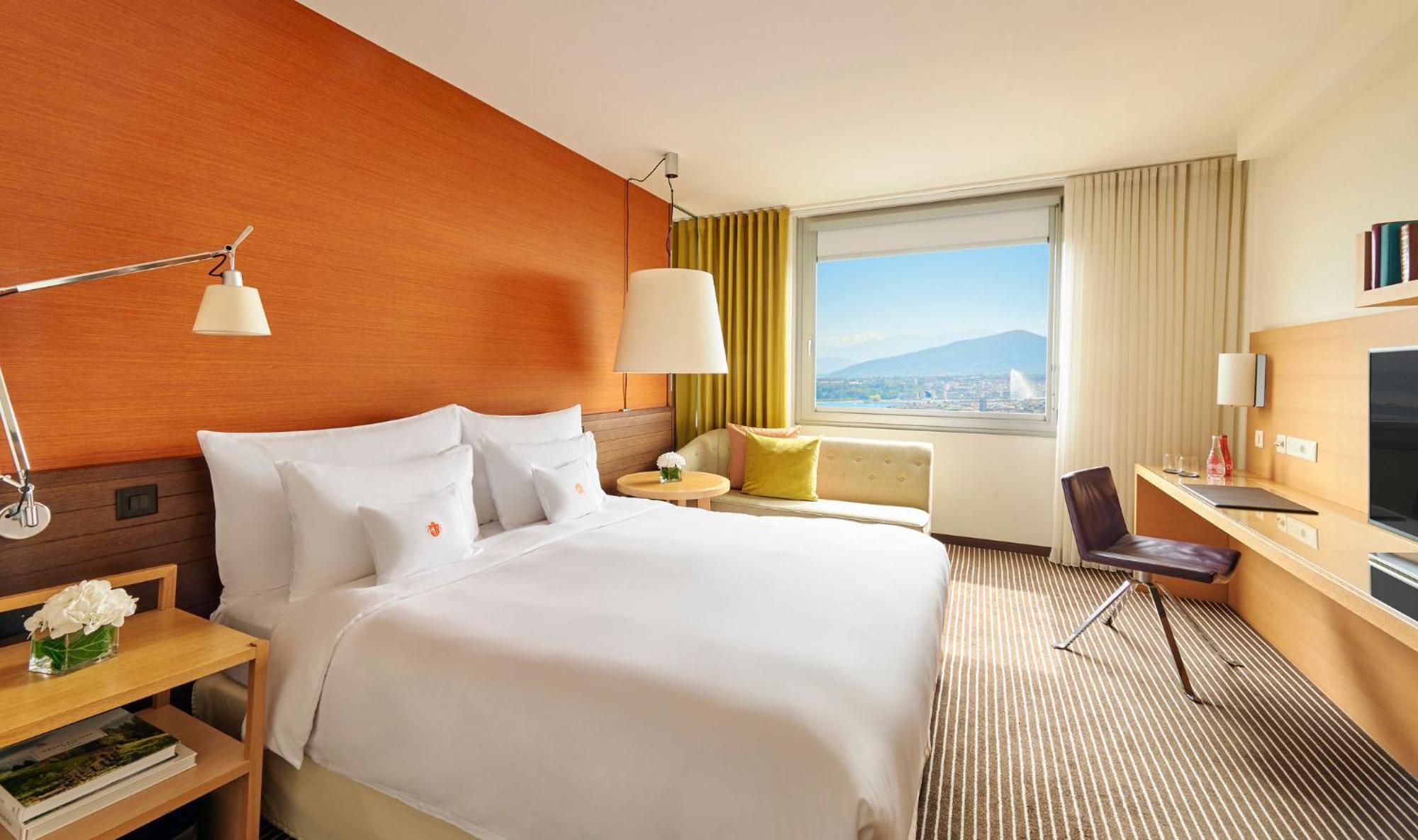 Premium King Room Lake View